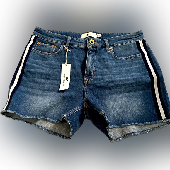 Vineyard Vines Pants - Vineyard Vines Jamie Striped Grosgrain Jean shorts sz: 30&32 Indigo Summer pants